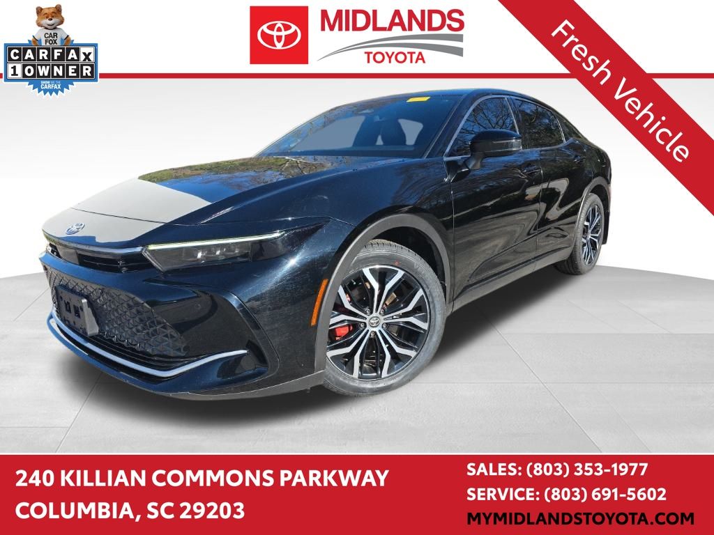 2024 Toyota Crown Limited's photo