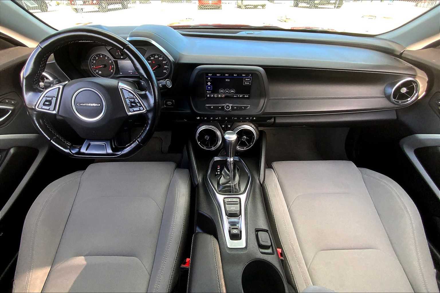 2023 Chevrolet Camaro 1LT photo 14