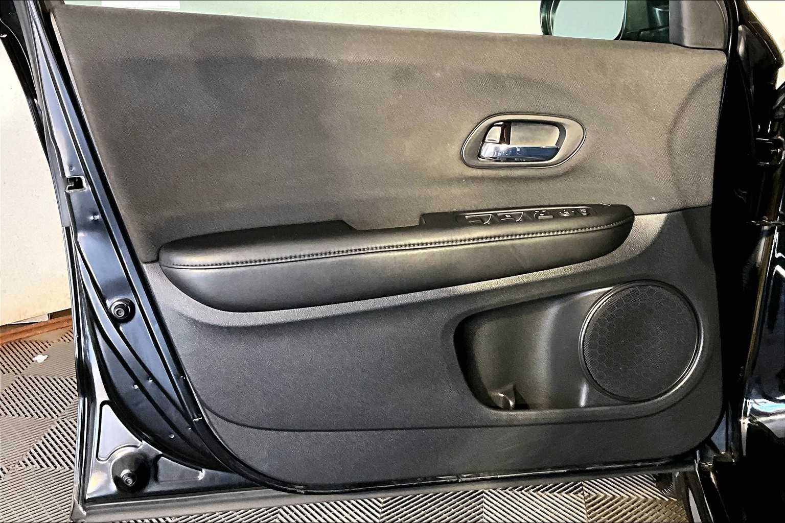 2022 Honda HR-V Sport photo 19