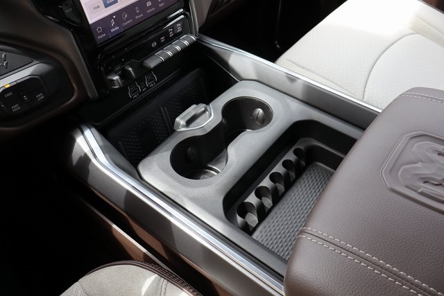 2025 Ram 2500 Laramie photo 27