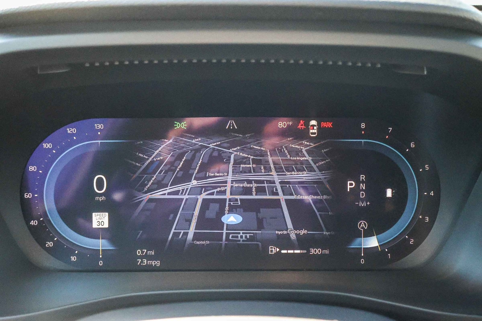 2025 Volvo XC40 Plus photo 18