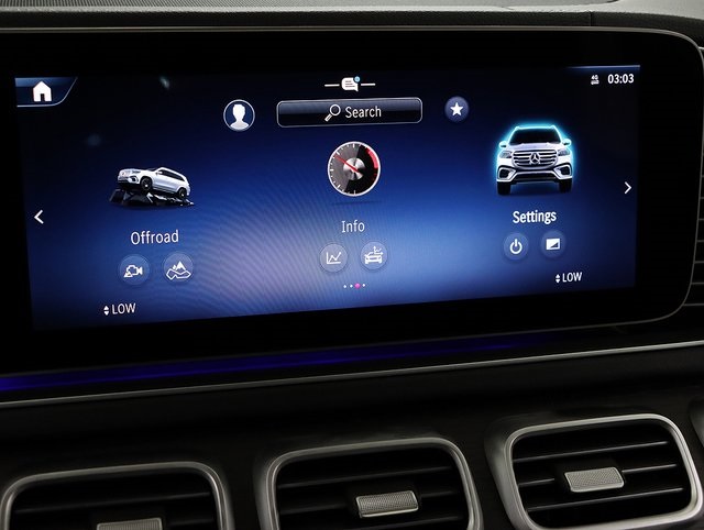 2026 Mercedes Benz GLS 450 4MATIC photo 19