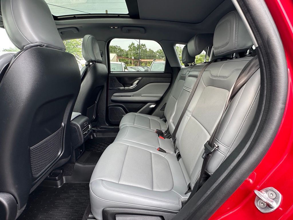 2021 Lincoln Corsair Standard photo 21