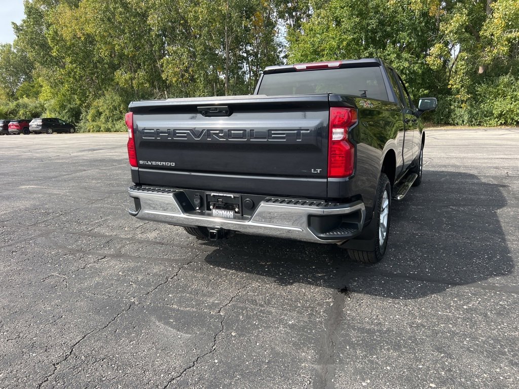 2023 Chevrolet Silverado 1500 LT photo 5