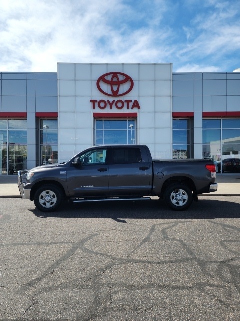 2013 Toyota Tundra Grade CrewMax photo 2