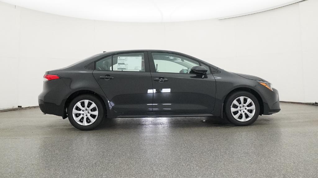 2025 Toyota Corolla LE photo 26