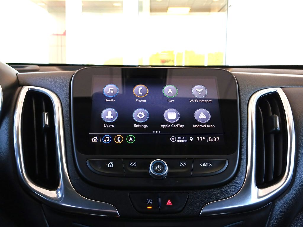 2022 Chevrolet Equinox LT photo 13