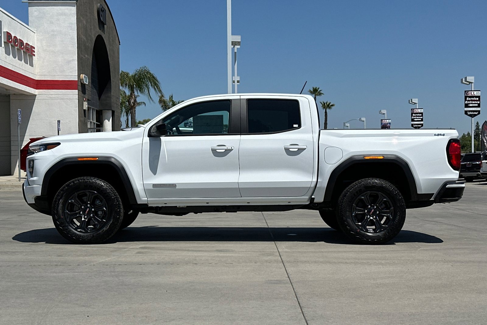 2025 Gmc Canyon Elevation photo 3
