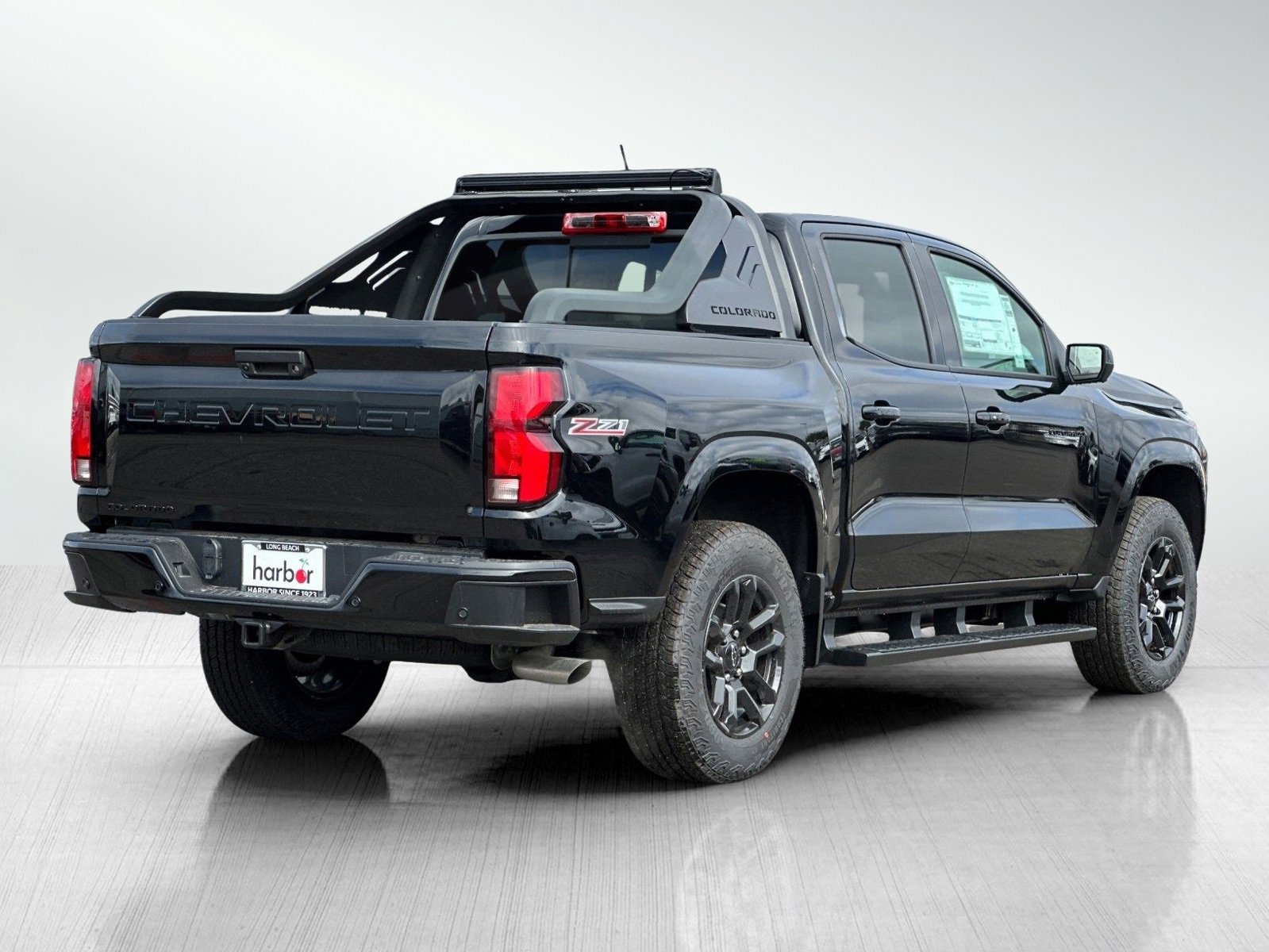 2025 Chevrolet Colorado Z71 photo 4