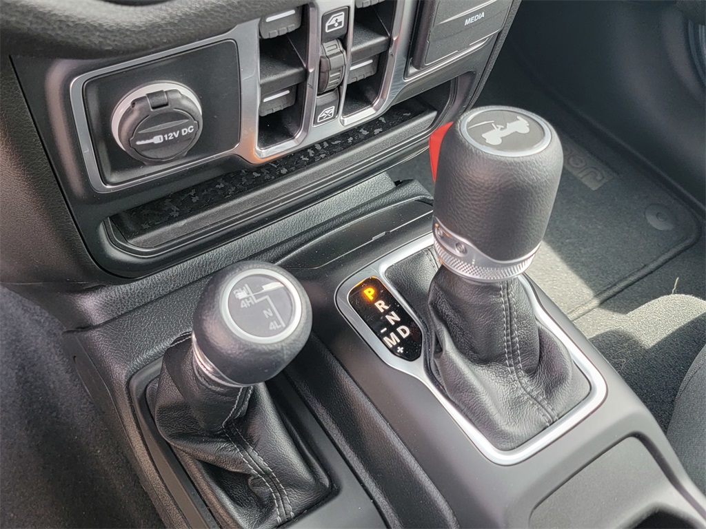 2024 Jeep Wrangler Sport S photo 17