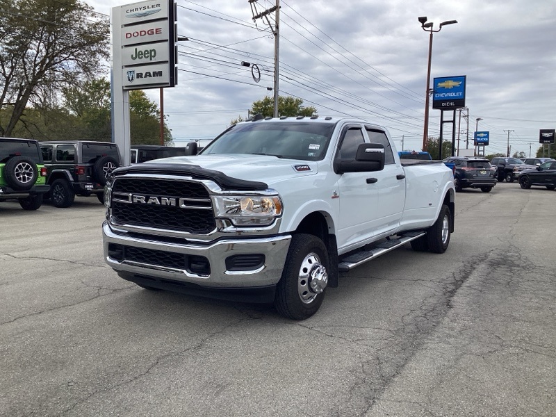 2024 Ram 3500 Tradesman photo 2