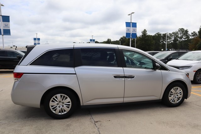 2014 Honda Odyssey LX photo 3