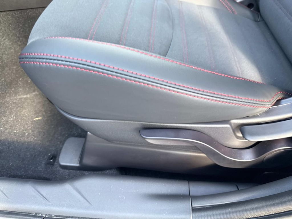 2025 Mitsubishi Outlander Sport ES SE LE photo 20