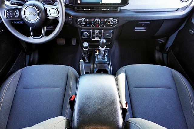 2024 Jeep Wrangler Sport S 4xe photo 18