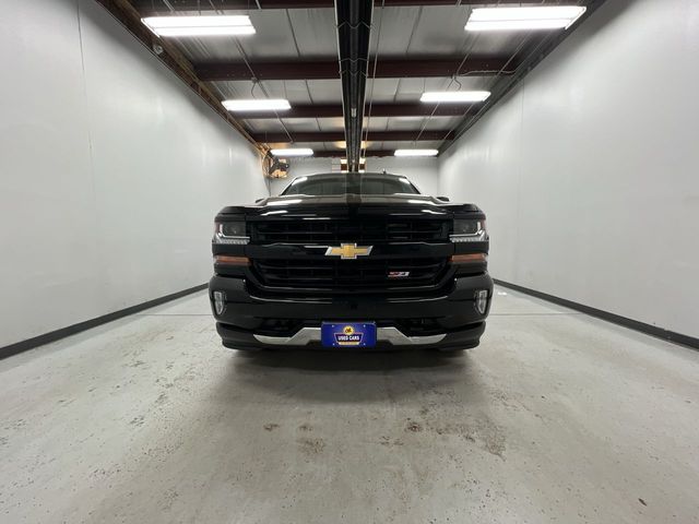 2018 Chevrolet Silverado 1500 LT photo 3