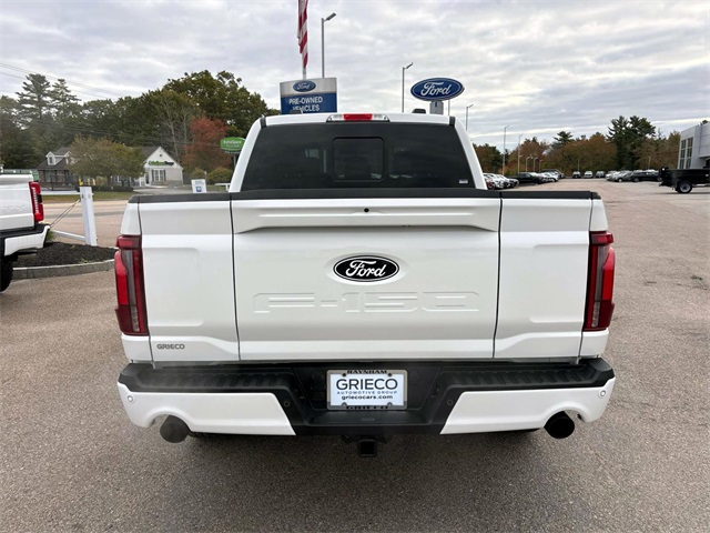 Used 2025 White Metallic Ford Lariat image 4
