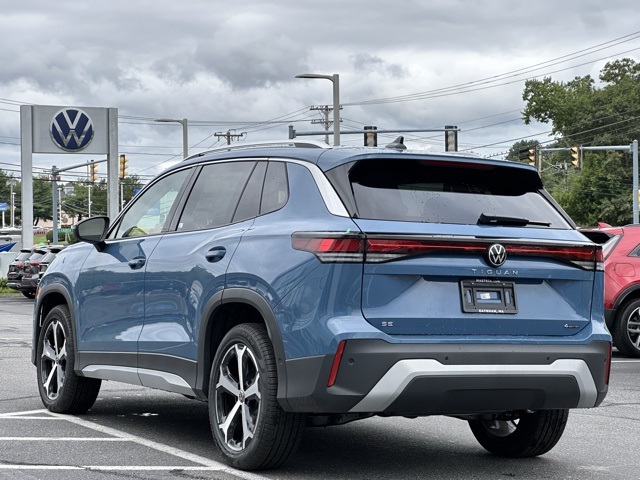 2025 Volkswagen Tiguan SE photo 3