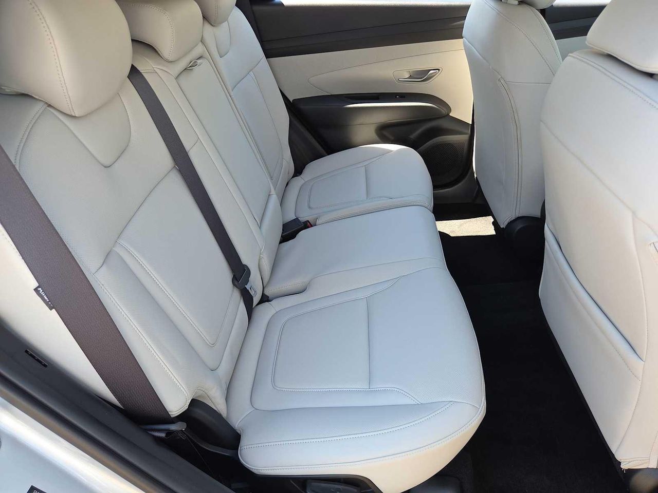 2025 Hyundai Tucson SEL Convenience photo 18