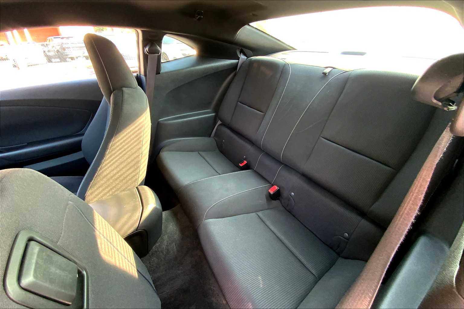 2012 Chevrolet Camaro 1LT photo 18