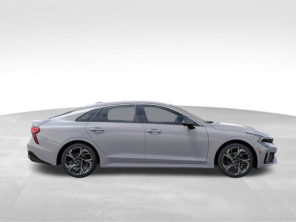 2026 Kia K5 GT-Line photo 6