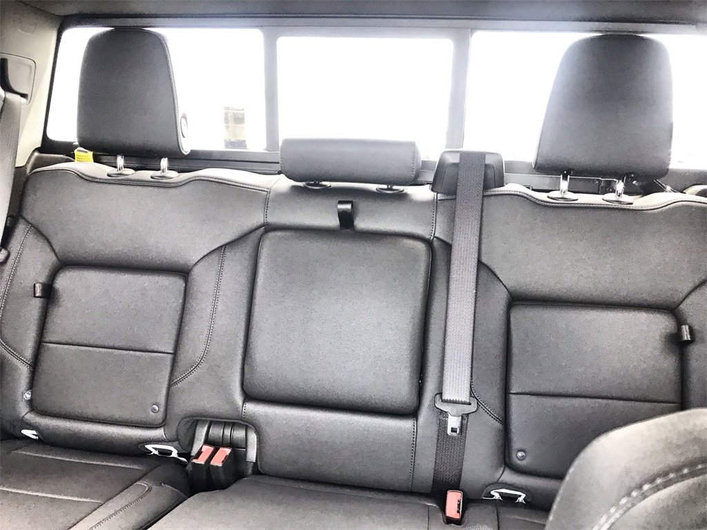 2025 Chevrolet Silverado 1500 LT photo 21