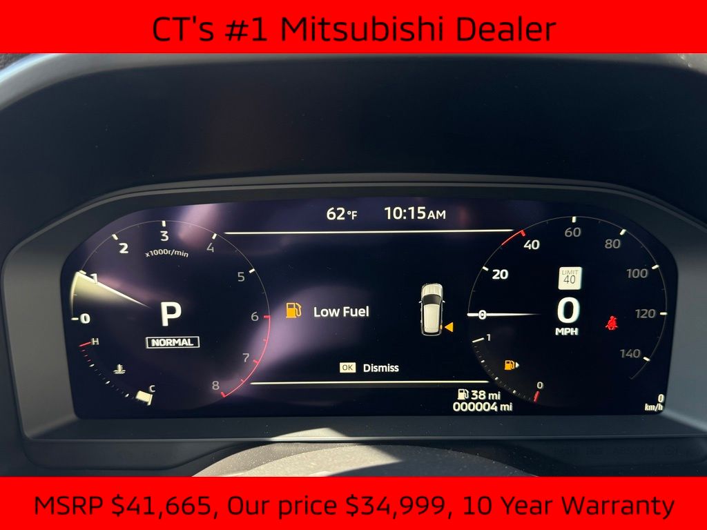 2025 Mitsubishi Outlander SE photo 9