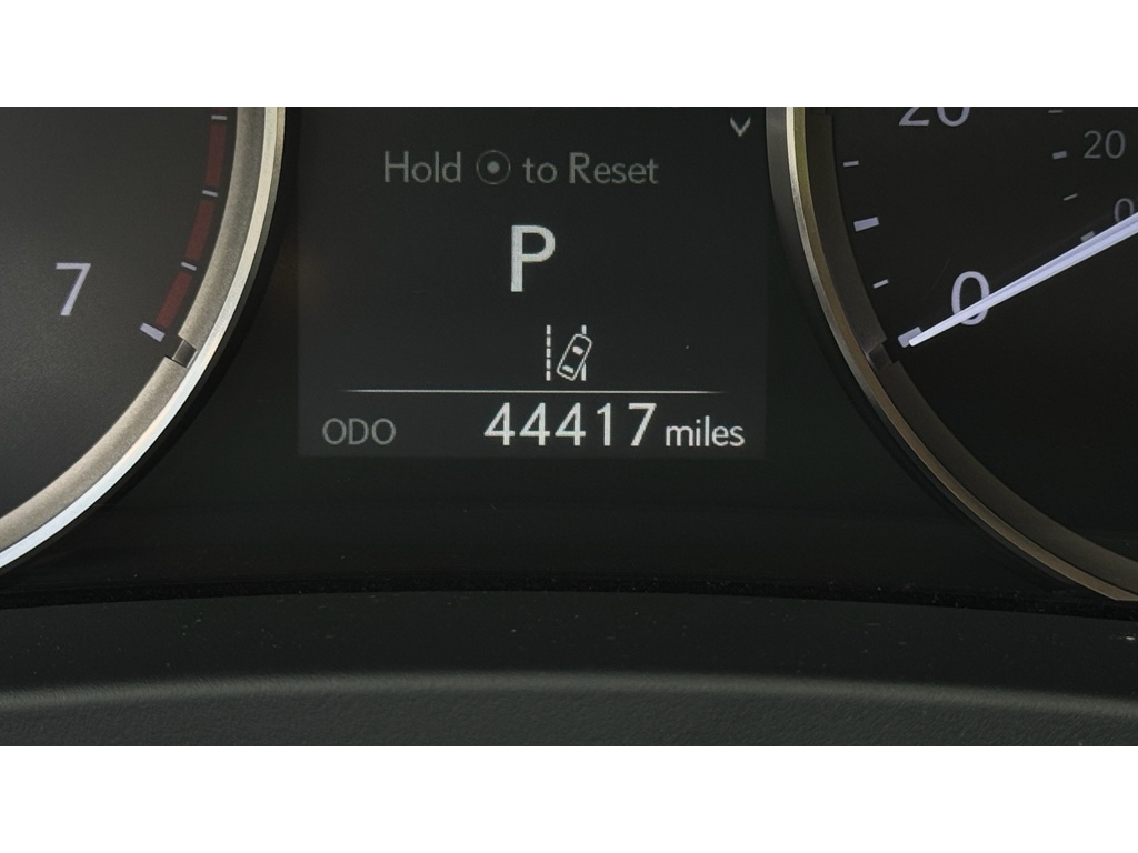 2020 Lexus IS 300 photo 3