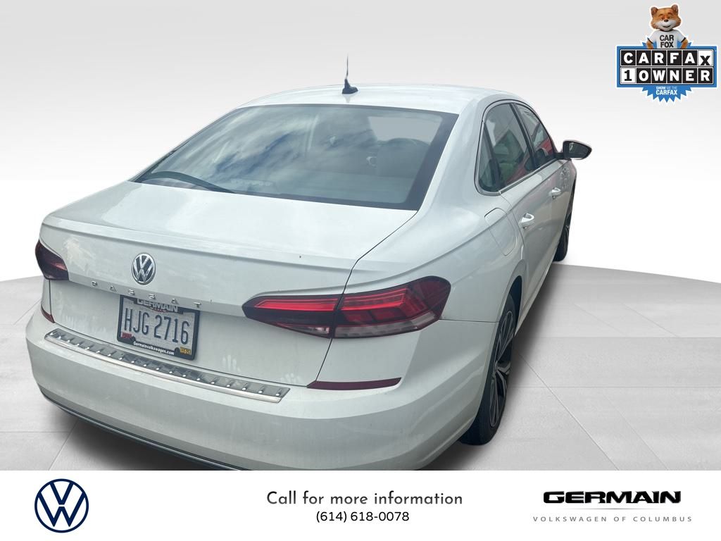 2022 Volkswagen Passat 2.0T SE photo 4