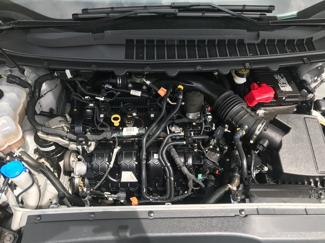 2021 Ford Edge SEL photo 3