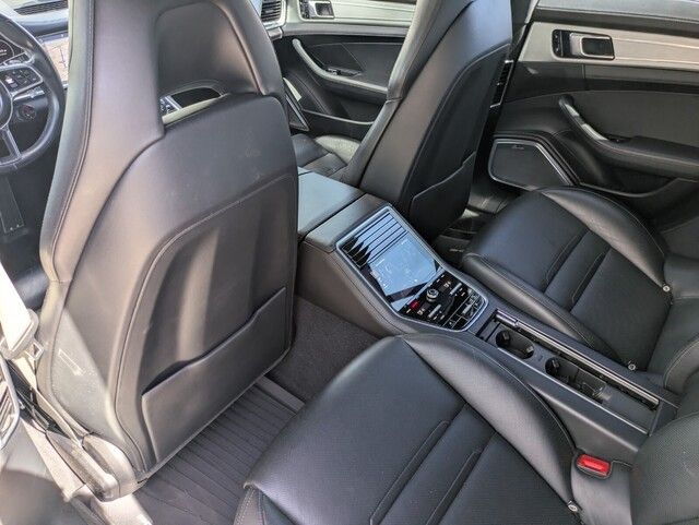 2017 Porsche Panamera Turbo photo 15