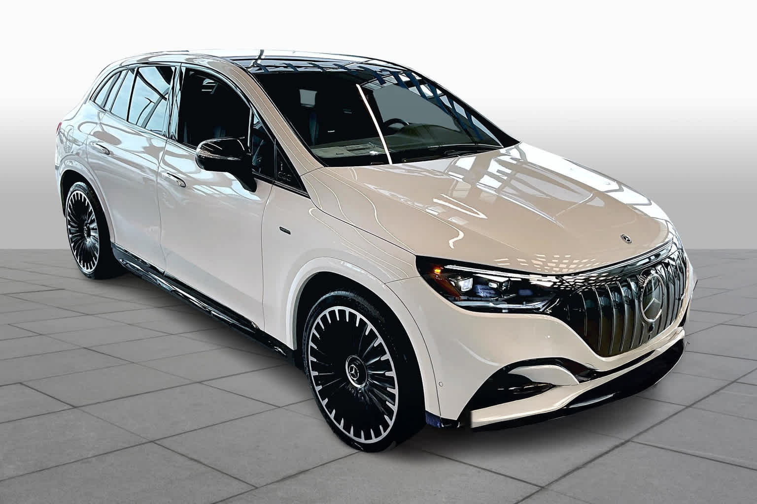 2025 Mercedes Benz EQE SUV AMG photo 2