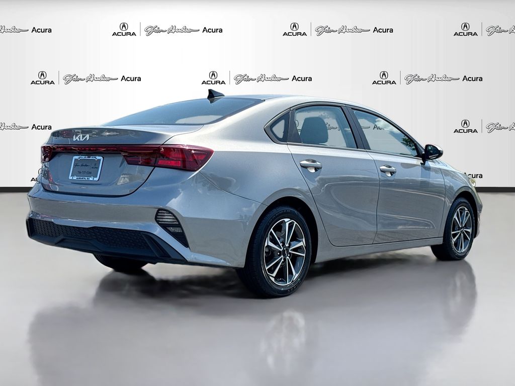 2023 Kia Forte LXS photo 6