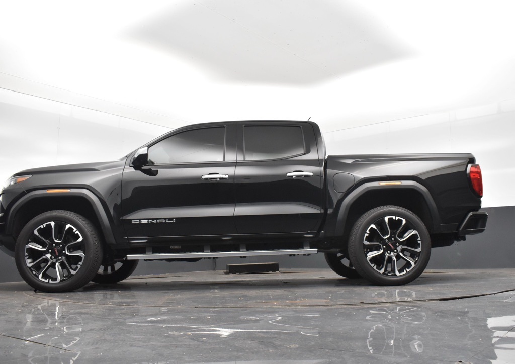 2024 Gmc Canyon Denali photo 20