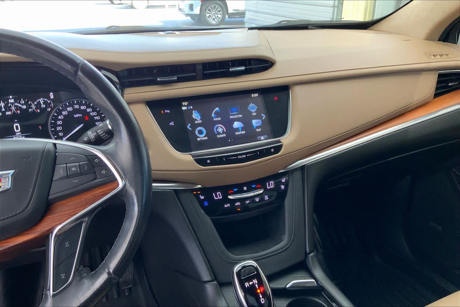 2019 Cadillac XT5 Platinum photo 3