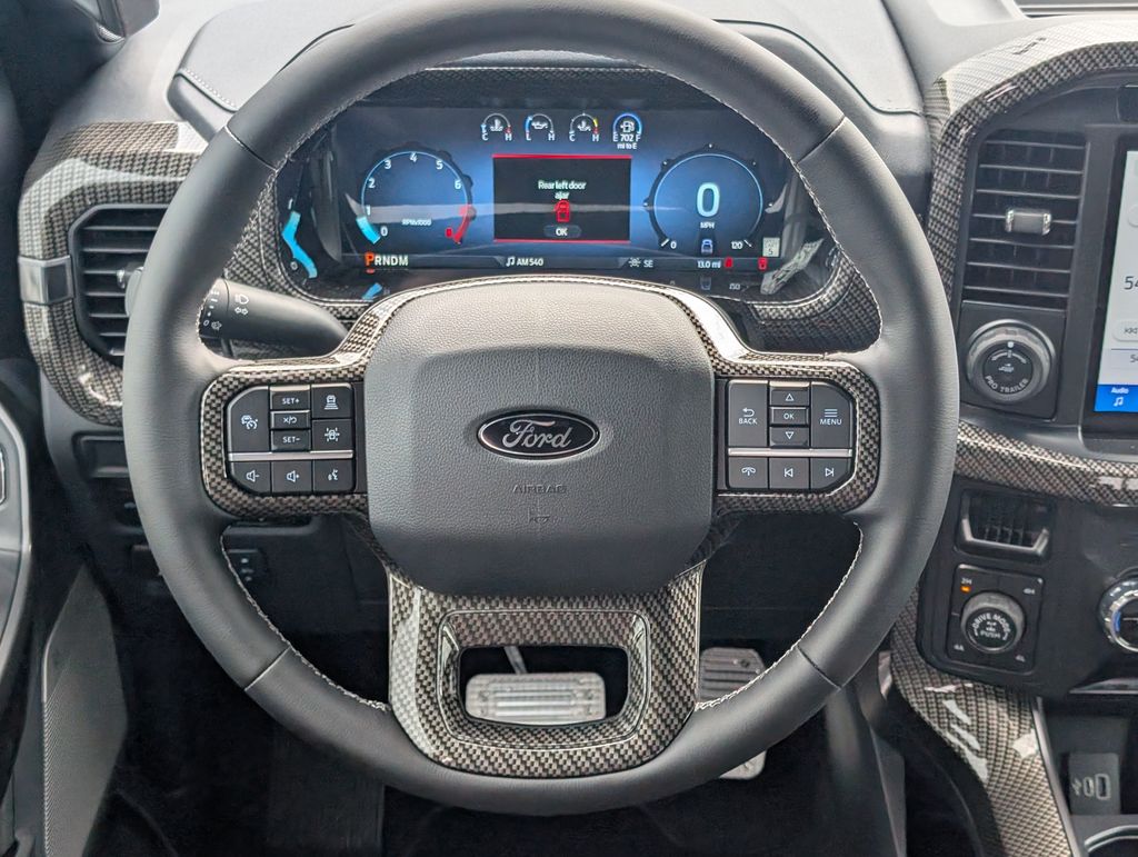 2025 Ford F-150 Lariat photo 15