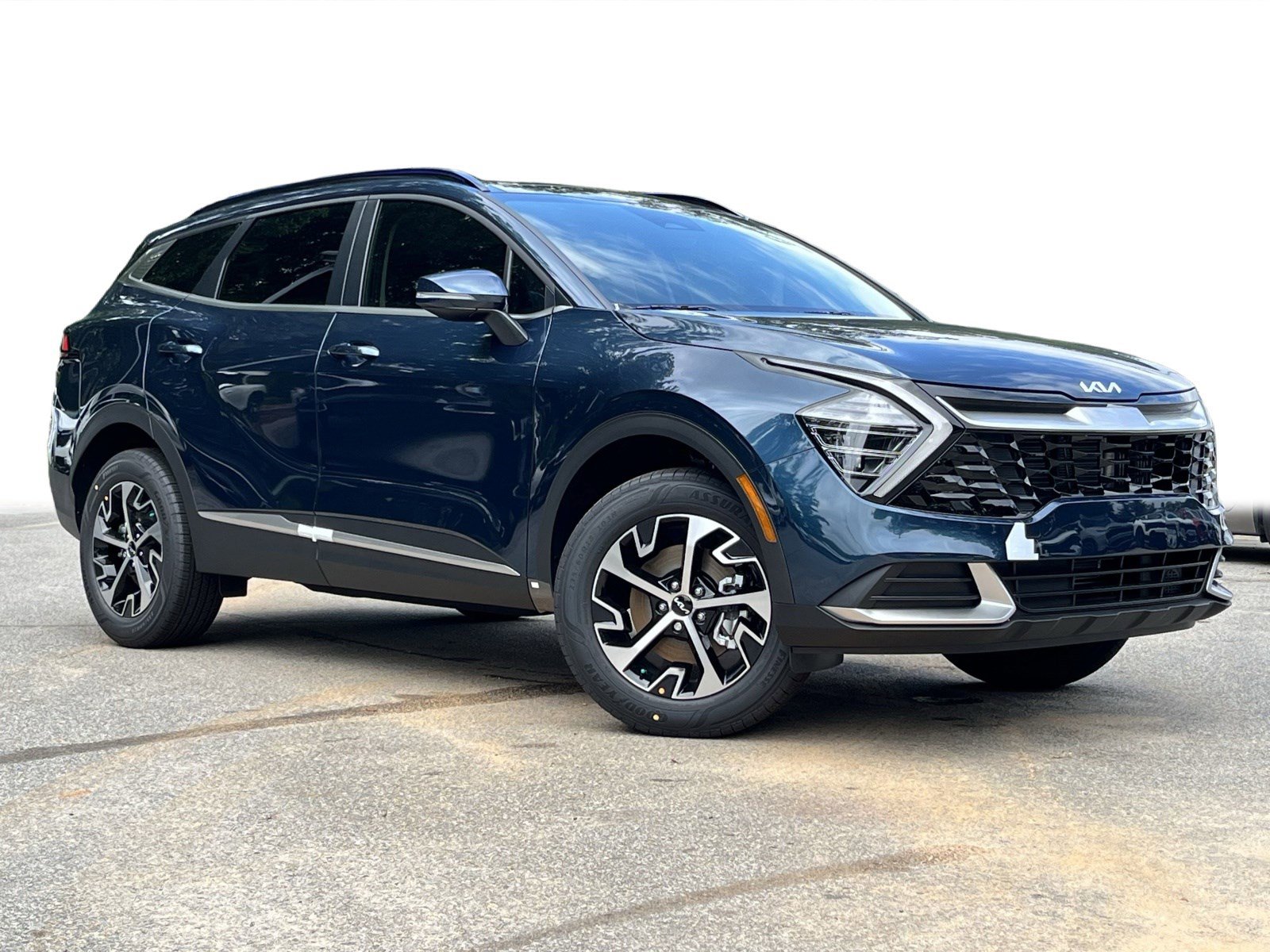 2025 Kia Sportage Hybrid EX photo 2