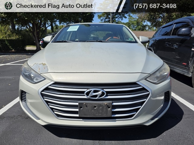2017 Hyundai Elantra SE photo 2