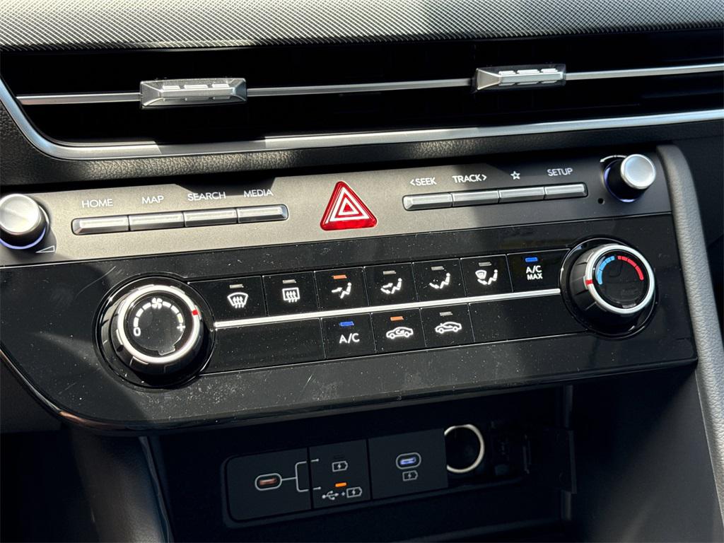 2025 Hyundai Sonata SE photo 23