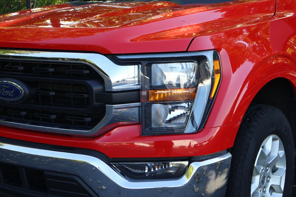 2023 Ford F-150 XLT photo 3