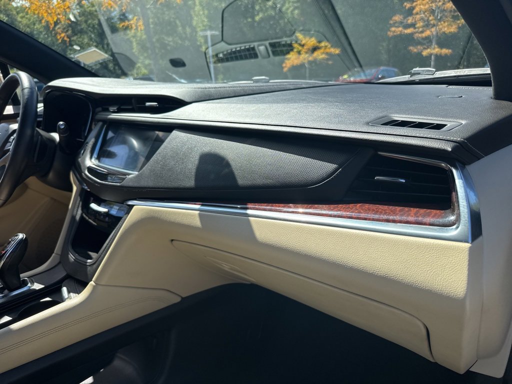 2018 Cadillac XT5 Luxury photo 19