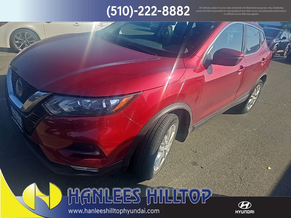 2022 Nissan Rogue Sport SV's photo