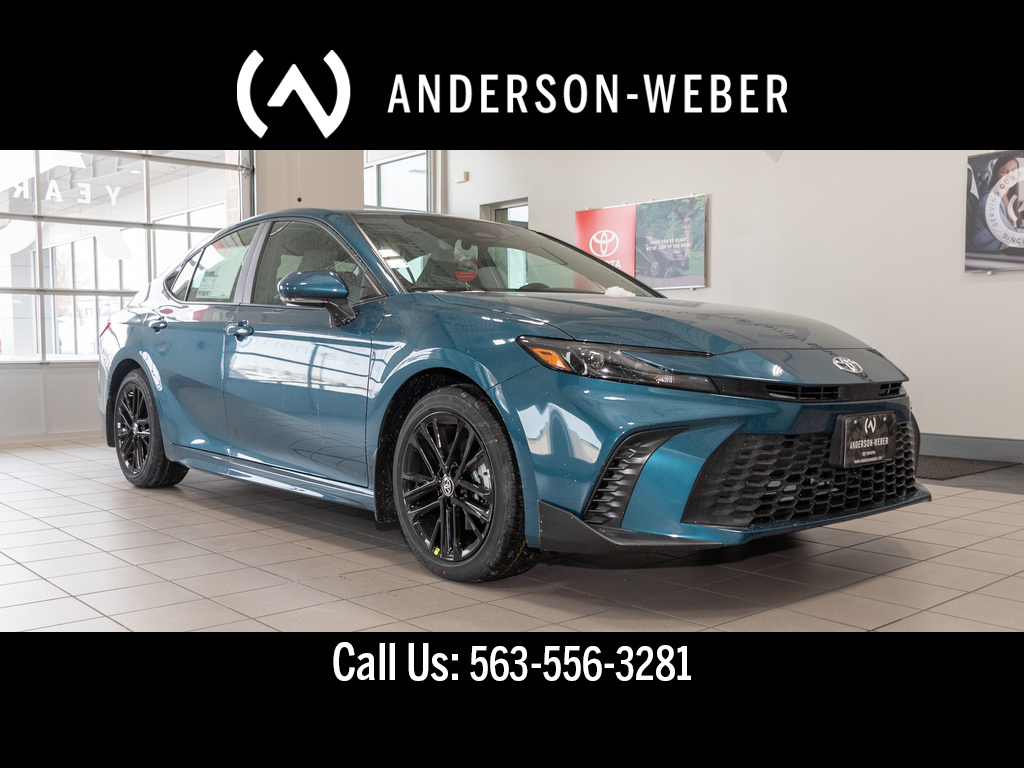 2026 Toyota Camry SE's photo