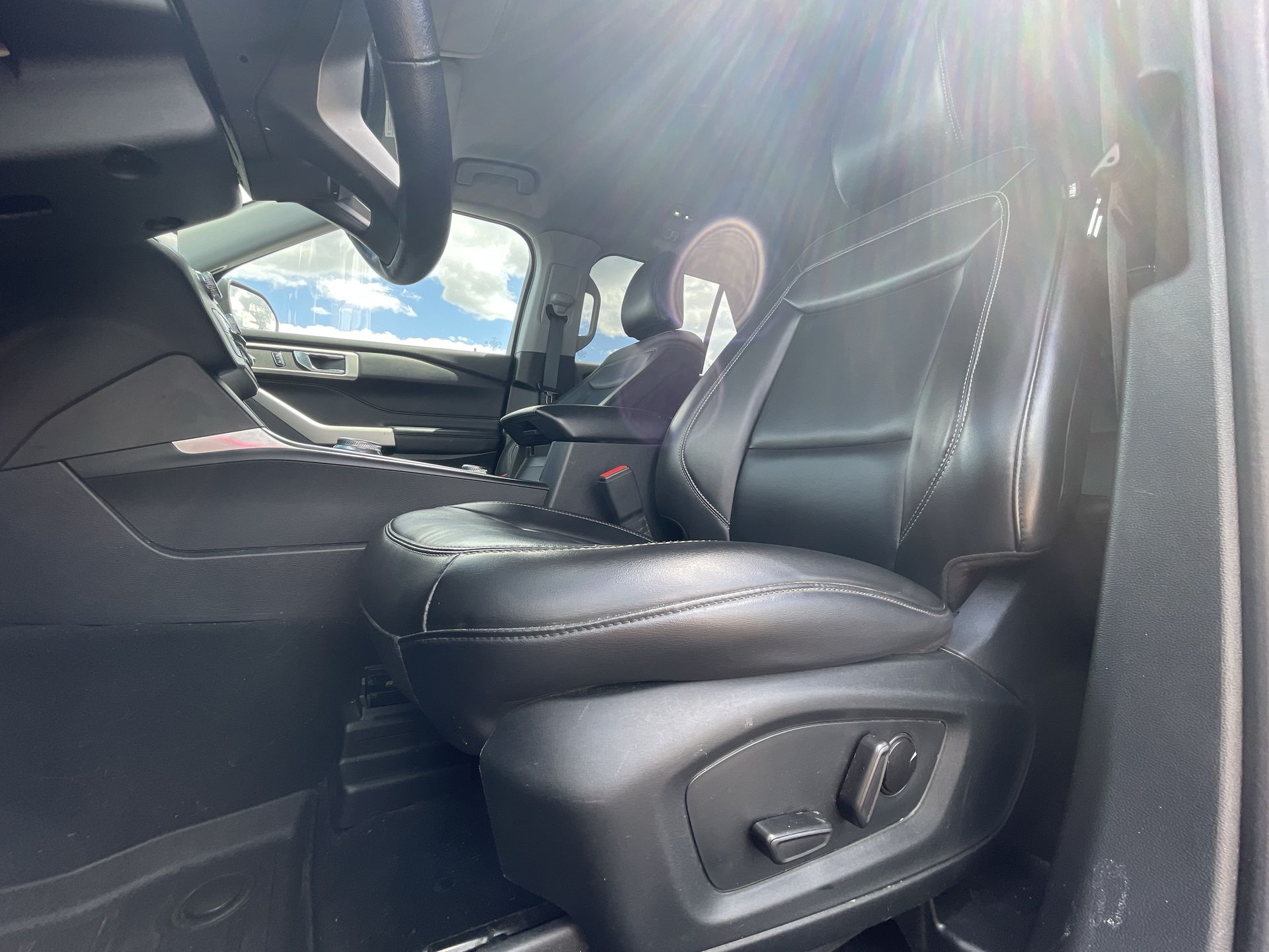 2021 Ford Explorer XLT photo 51