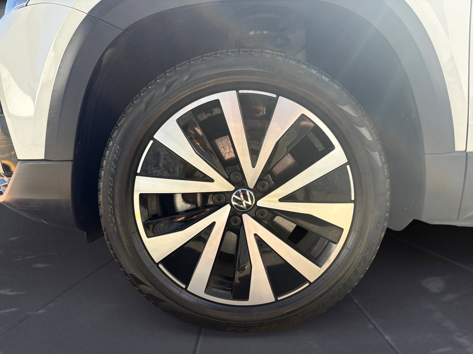 2022 Volkswagen Taos SE photo 37