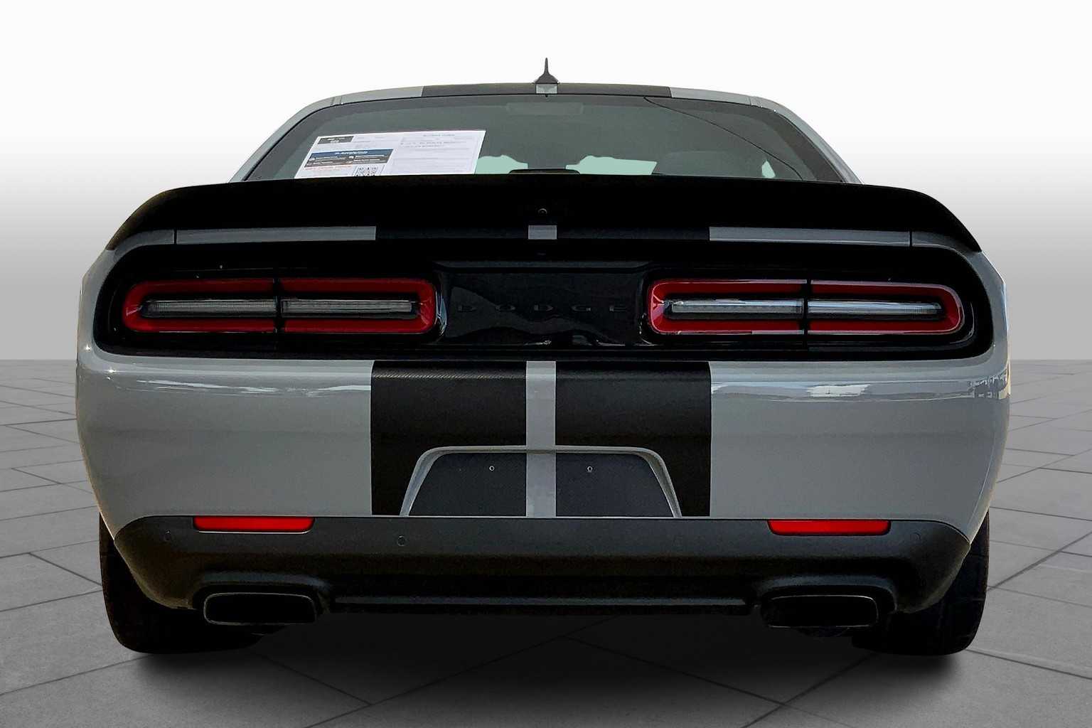 2022 Dodge Challenger SRT8 Hellcat Redeye photo 4