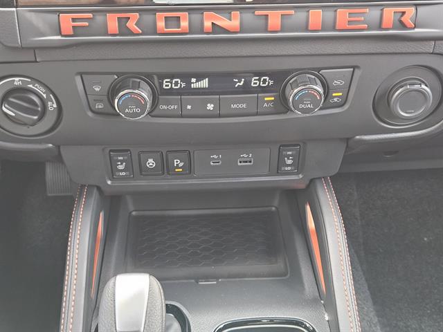 2025 Nissan Frontier Crew Cab PRO-4X photo 14