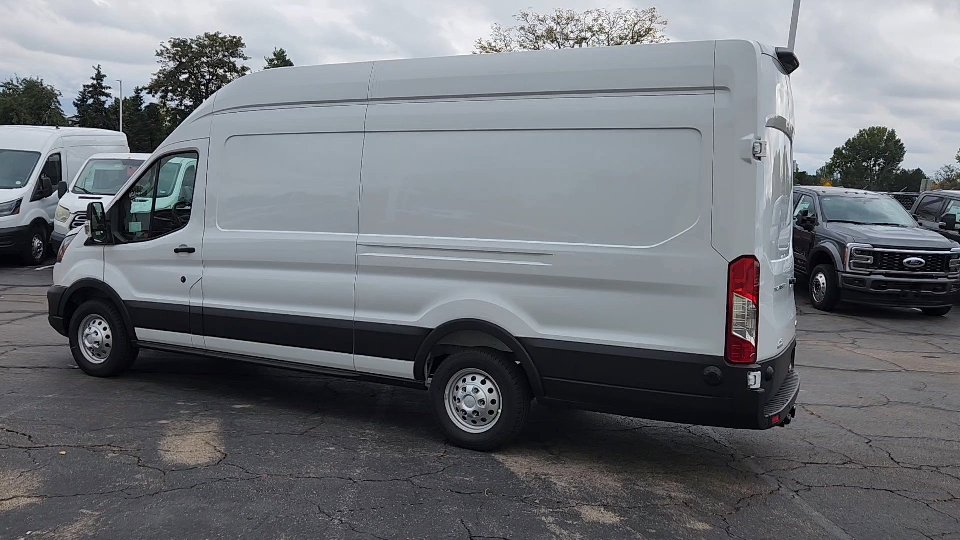 2025 Ford Transit Cargo Van photo 3