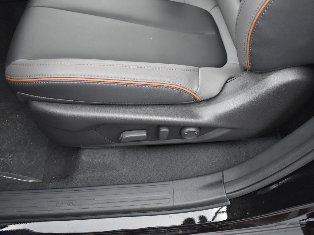 2025 Subaru Forester Sport photo 8