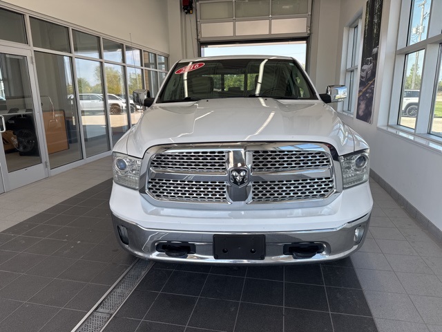 2016 Ram 1500 Laramie photo 2