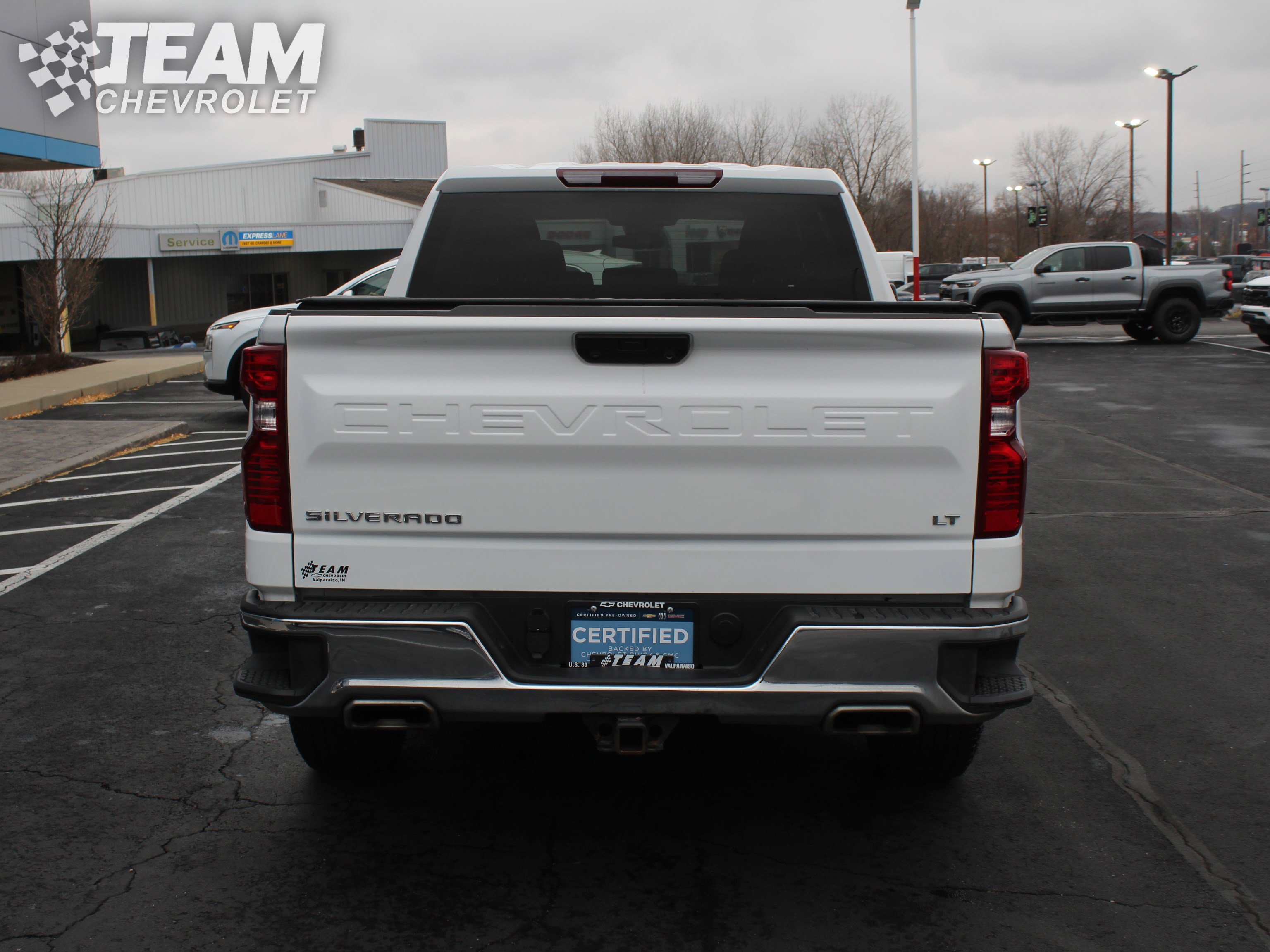 2024 Chevrolet Silverado 1500 LT photo 3